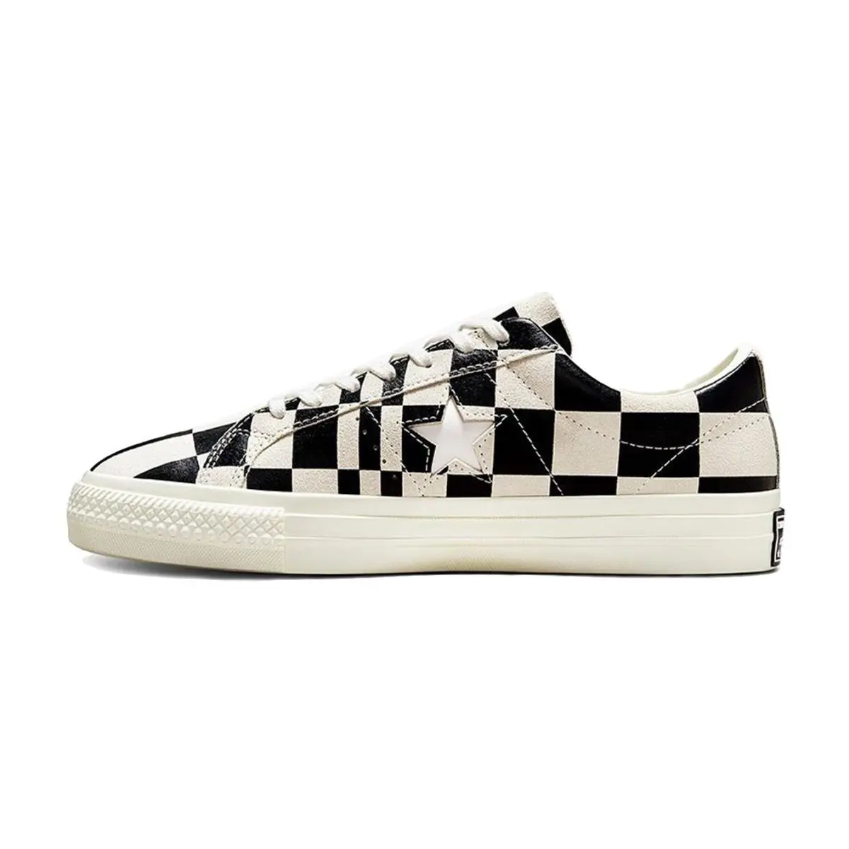 Converse shoes - White/Black 2