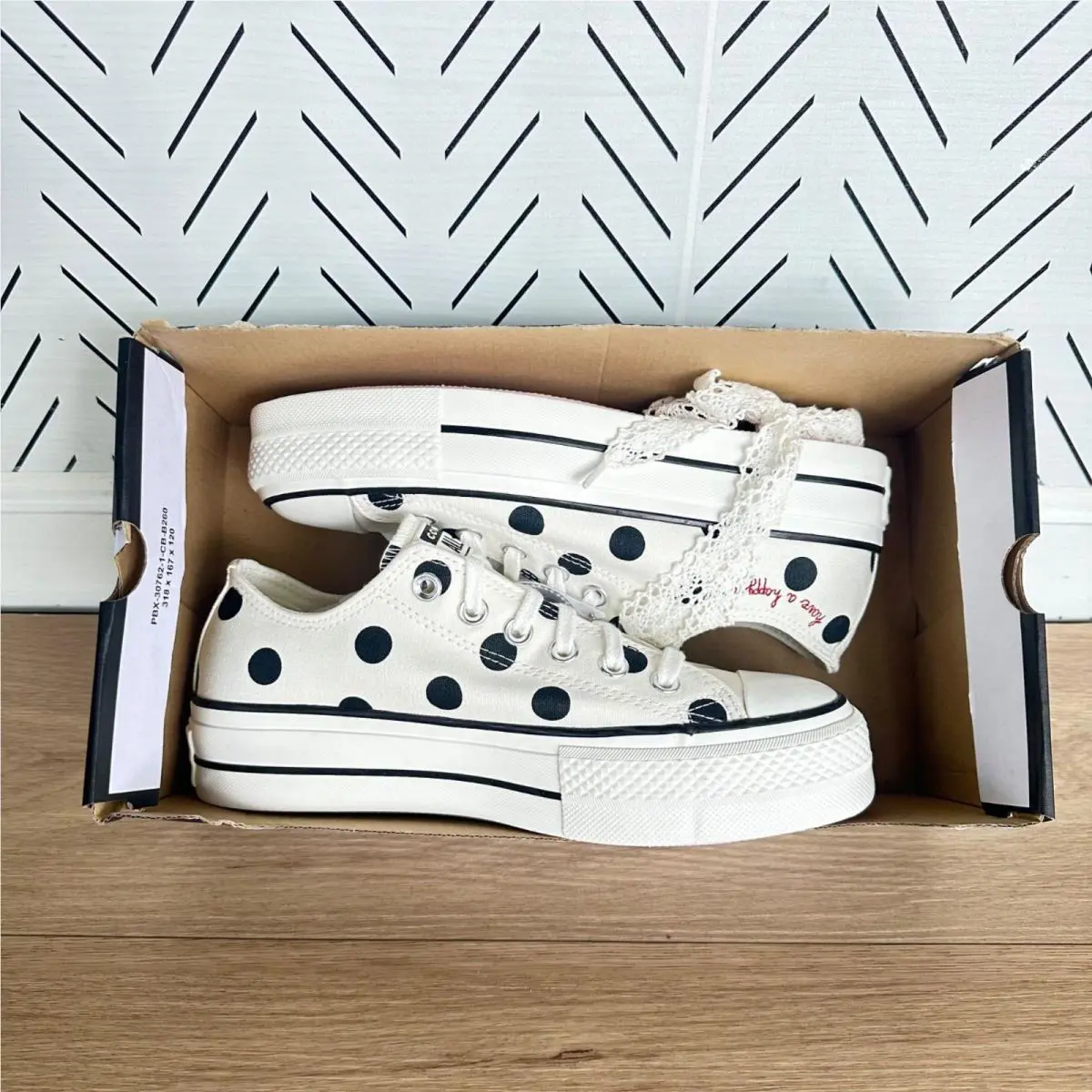 Converse shoes - Chuck Taylor - Chuck Taylor - A10689C - White (UPC: 194435401744) 8