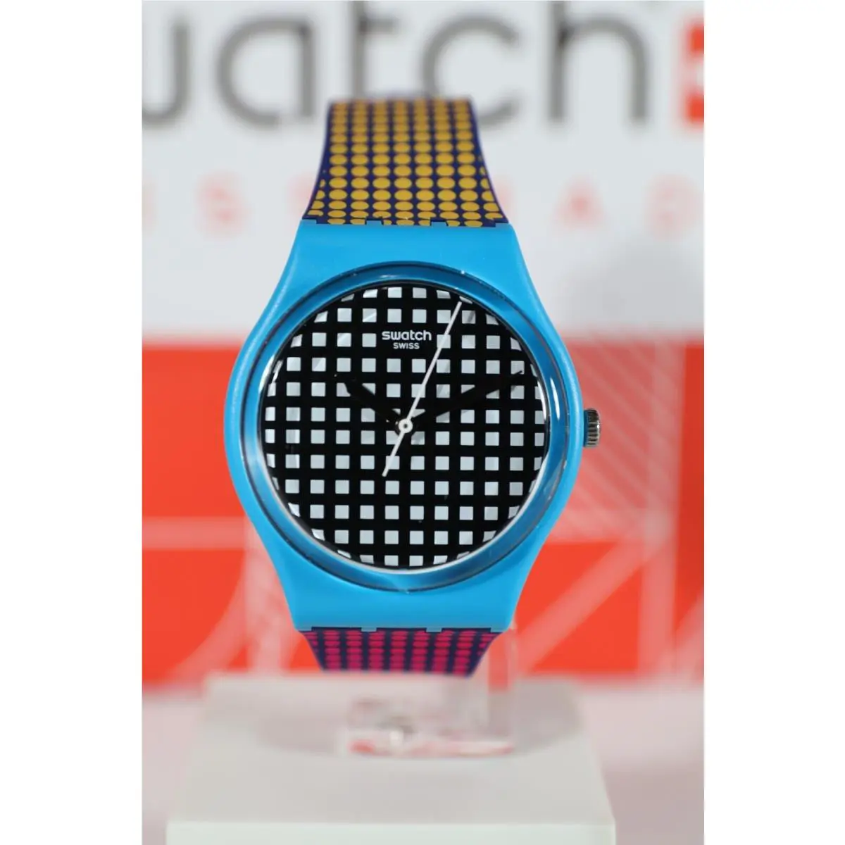 Limited Swatch Behind The Wall Multicolor Dots Women`s 34mm Watch GS146