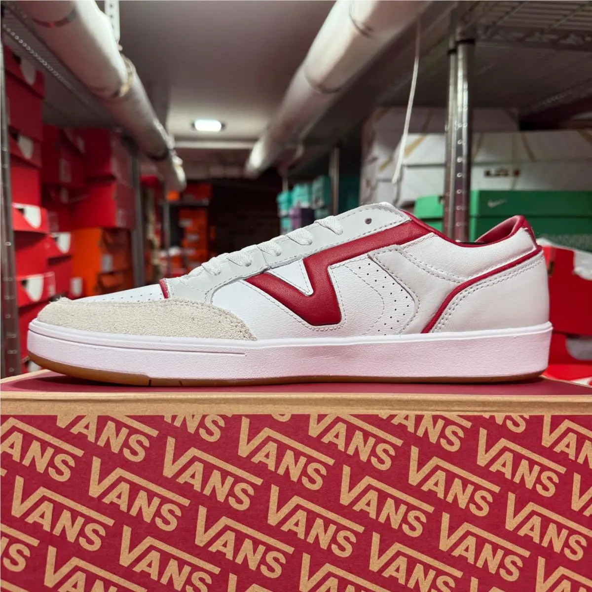 Vans shoes - Court Lowland CC JMP R - White 8