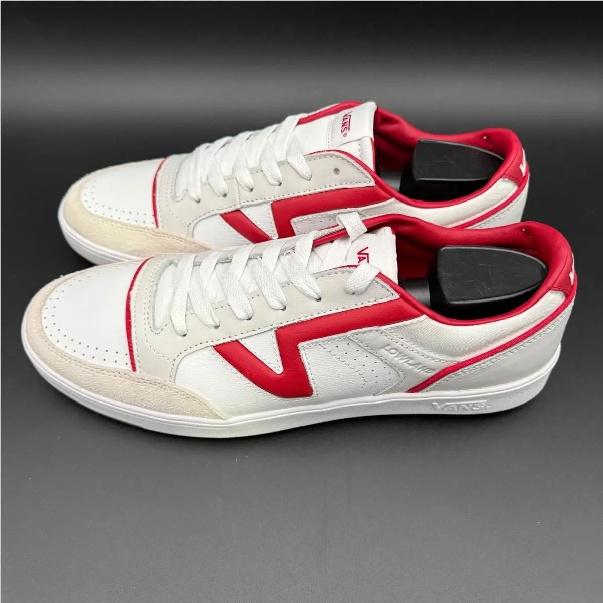 Vans shoes - Court Lowland CC JMP R - White 1