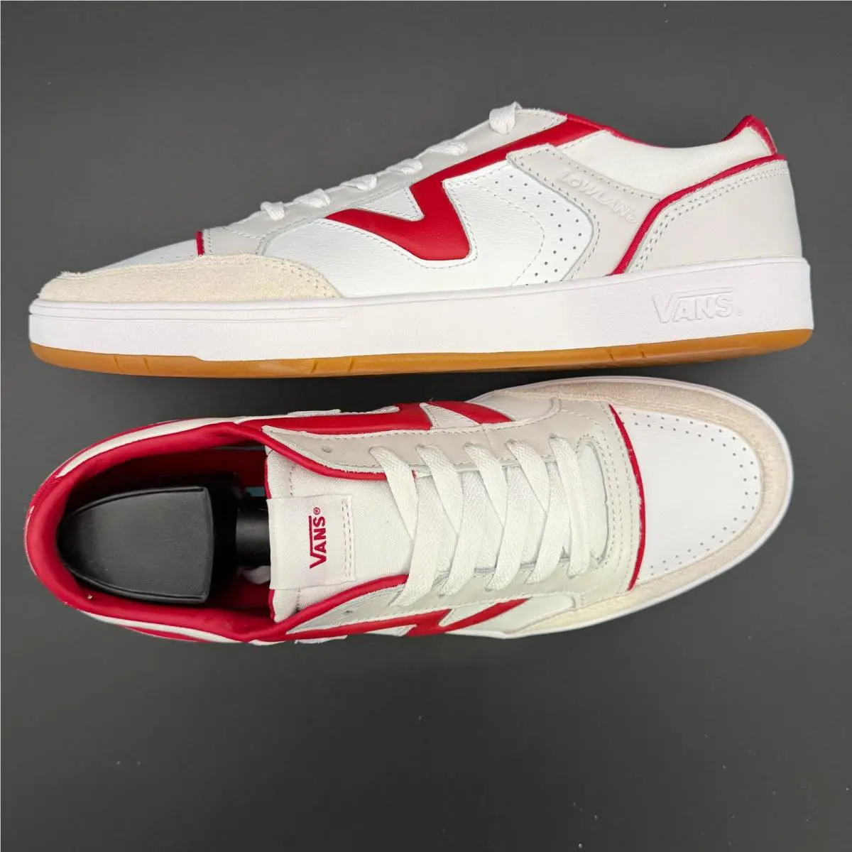 Vans shoes - Court Lowland CC JMP R - White 16