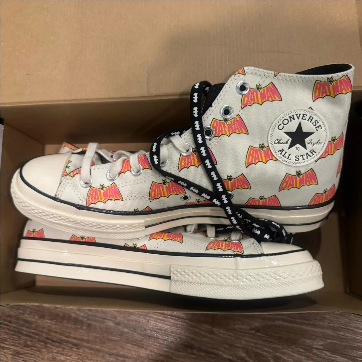 Converse shoes - Converse Batman x Chuck 70 High - 167318C - Egret/Pink/Black 0