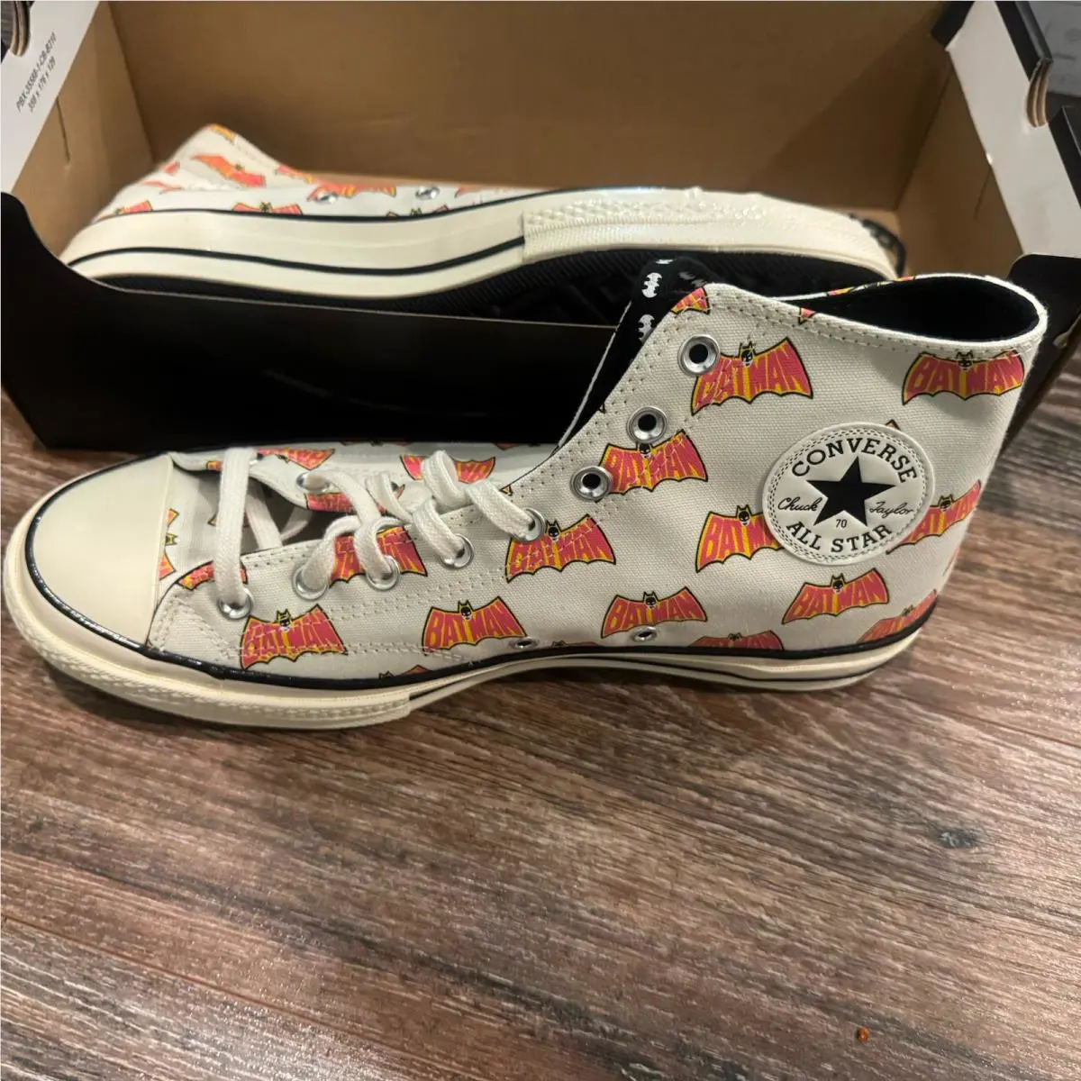Converse shoes - Converse Batman x Chuck 70 High - 167318C - Egret/Pink/Black 2
