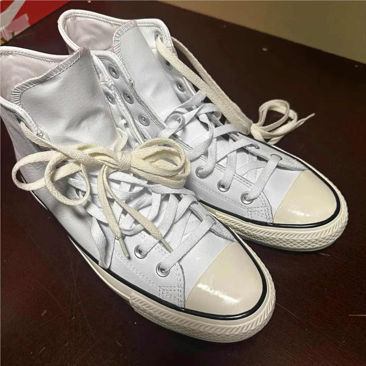Converse shoes - White 2