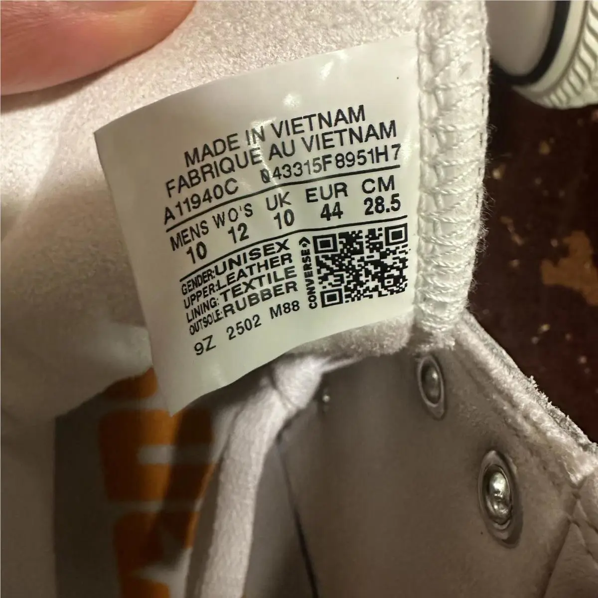 Converse shoes - White 3