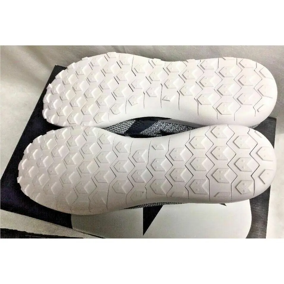 Converse shoes - Black (UPC: 888754044057) 1
