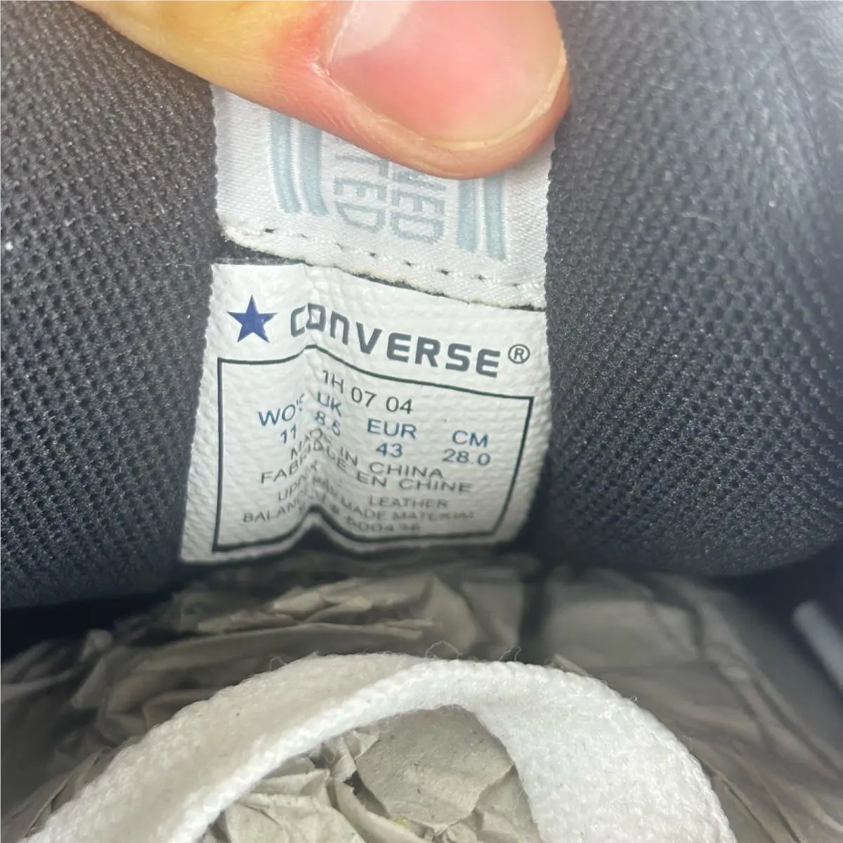 Converse shoes - White 4