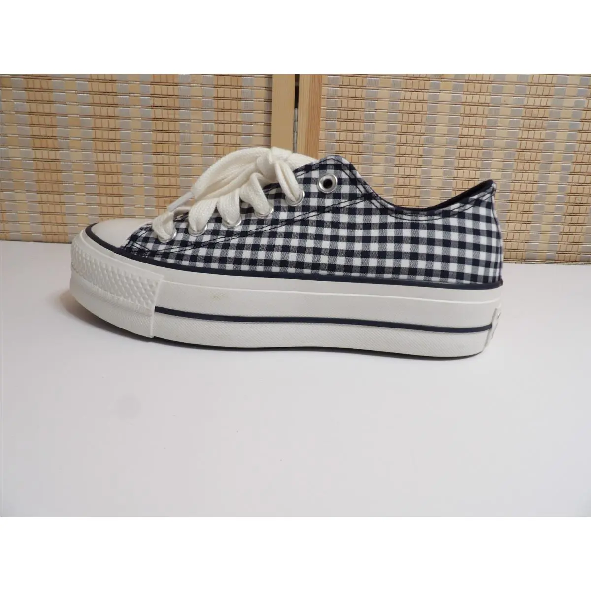 Converse shoes - Navy/White (UPC: 194435404264) 1