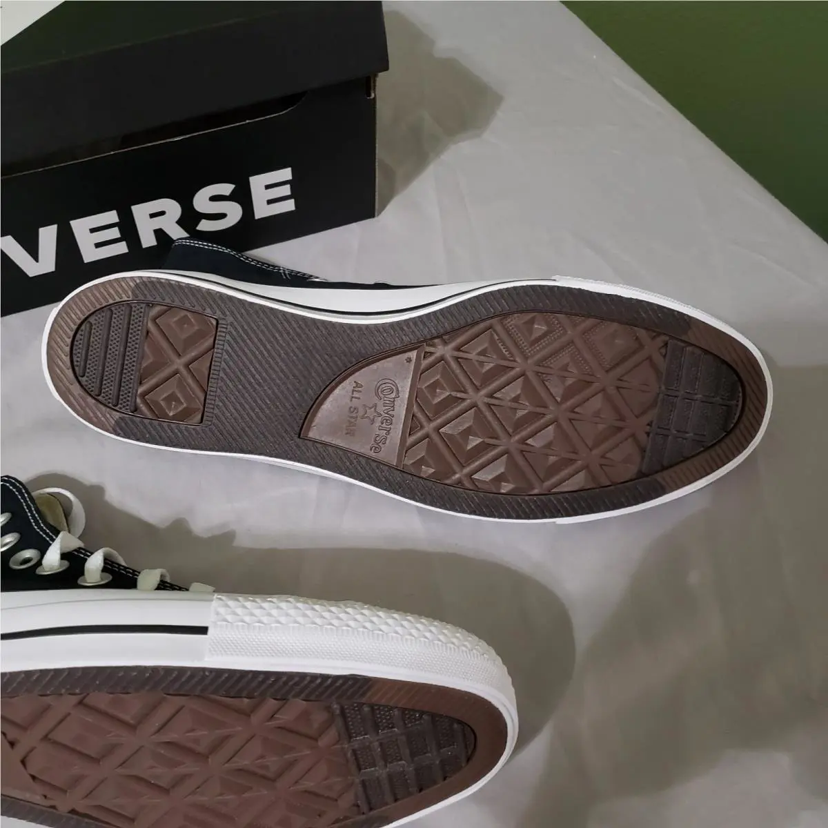 Converse shoes - Black 2
