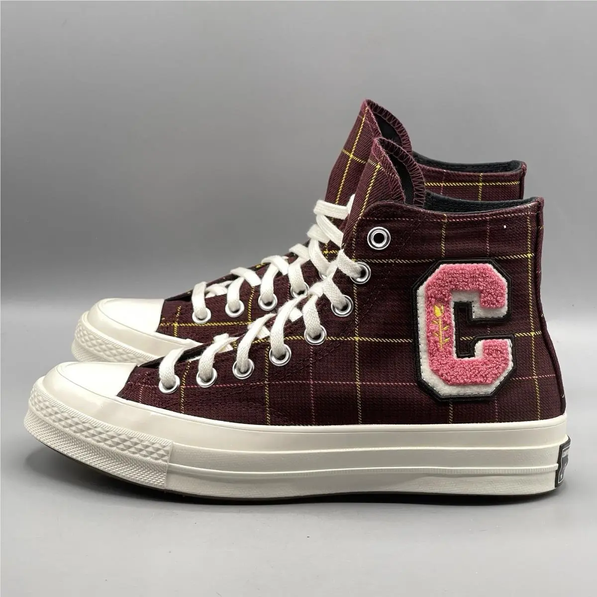Converse Chuck 70 Women`s 10.5 Burgundy Plaid Varsity Hi Top Sneakers A12494C