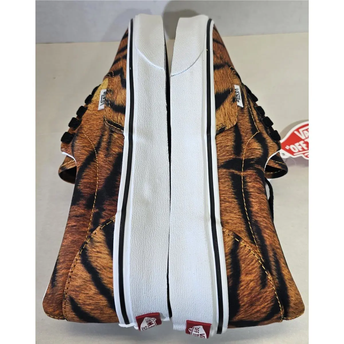 Vans shoes - VANS Era - Era - VN0A4U398WP - Tiger/True White 17