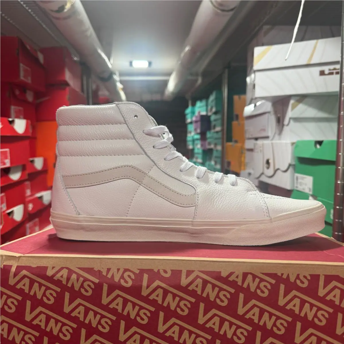 Vans shoes - VANS Sk8-Hi - VN000BW7M0J - White 3