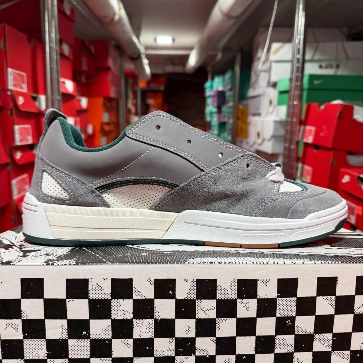 Vans shoes - VANS Skate - Skate - VN000CUYWTM1 - Green and Gray 7