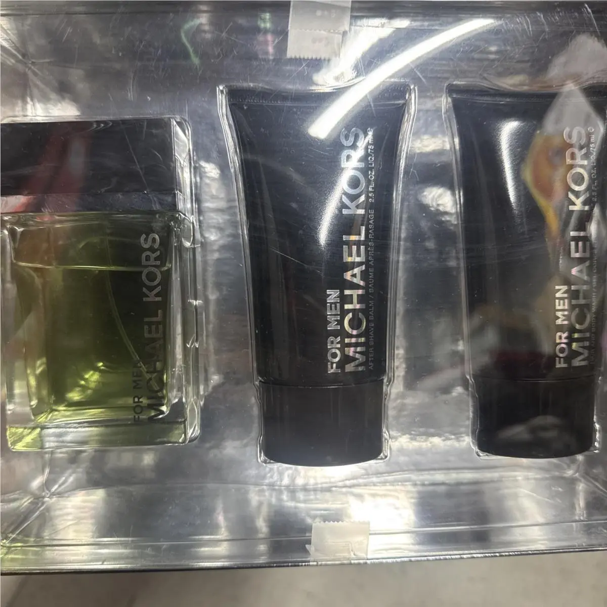 Michael Kors Jet Set Essentials Gift Set 4.0 Floz. Edt Spray Balm Gel