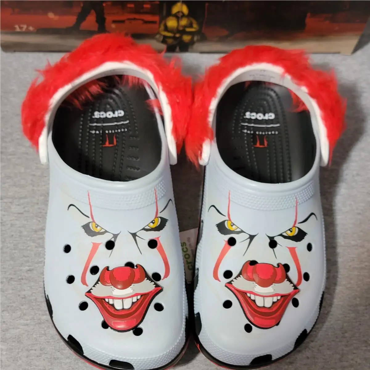 Crocs It 2 Pennywise Classic Clogs Men`s Size 10 Women`s Size 12
