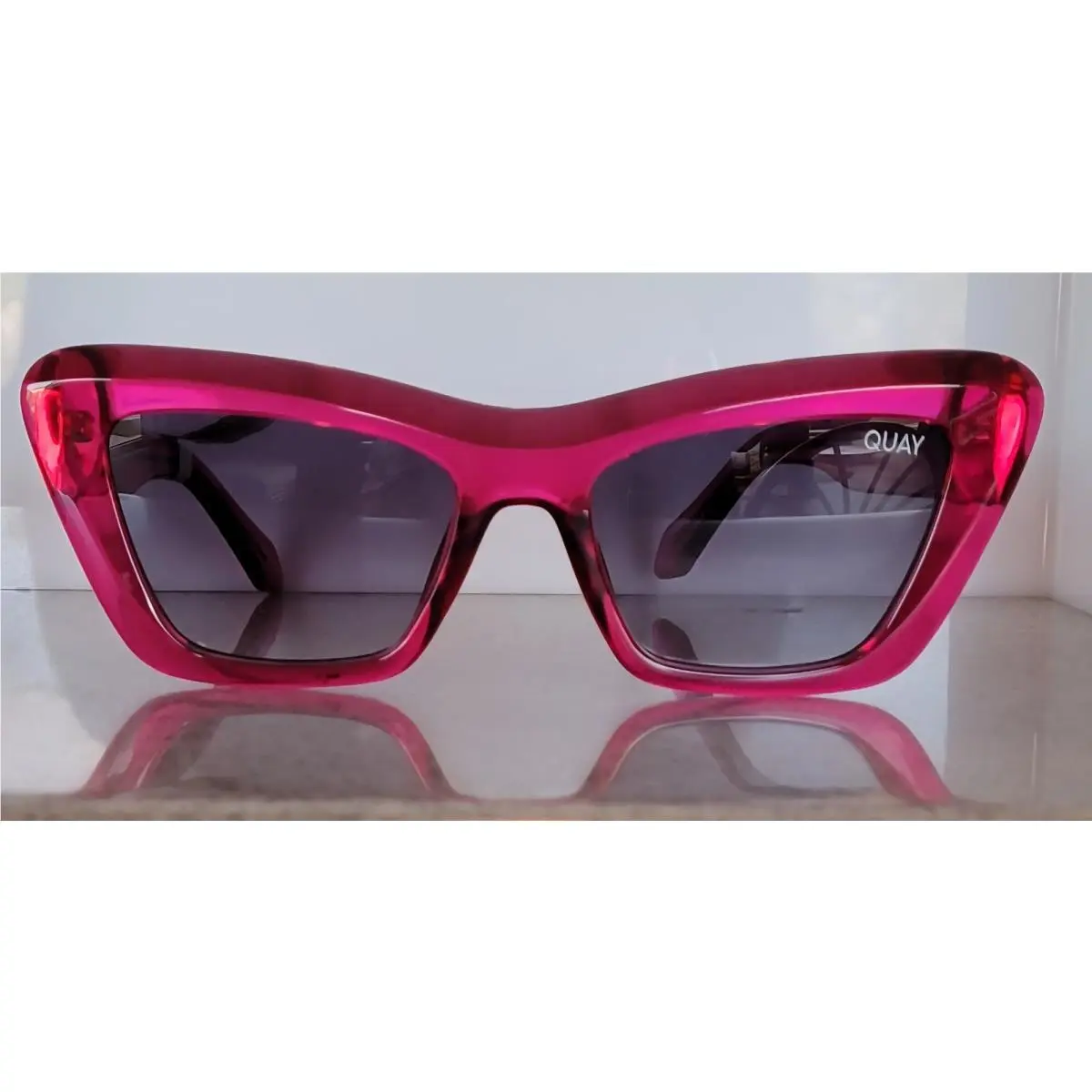 Quay Australia Sunglasses ON The Radio Pink Frame and Smoke Lens
