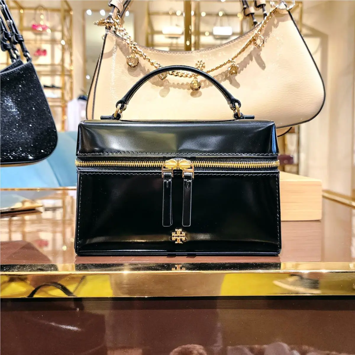 Tory Burch Emerson Smooth Leather Vanity Bag Crossbody in Black