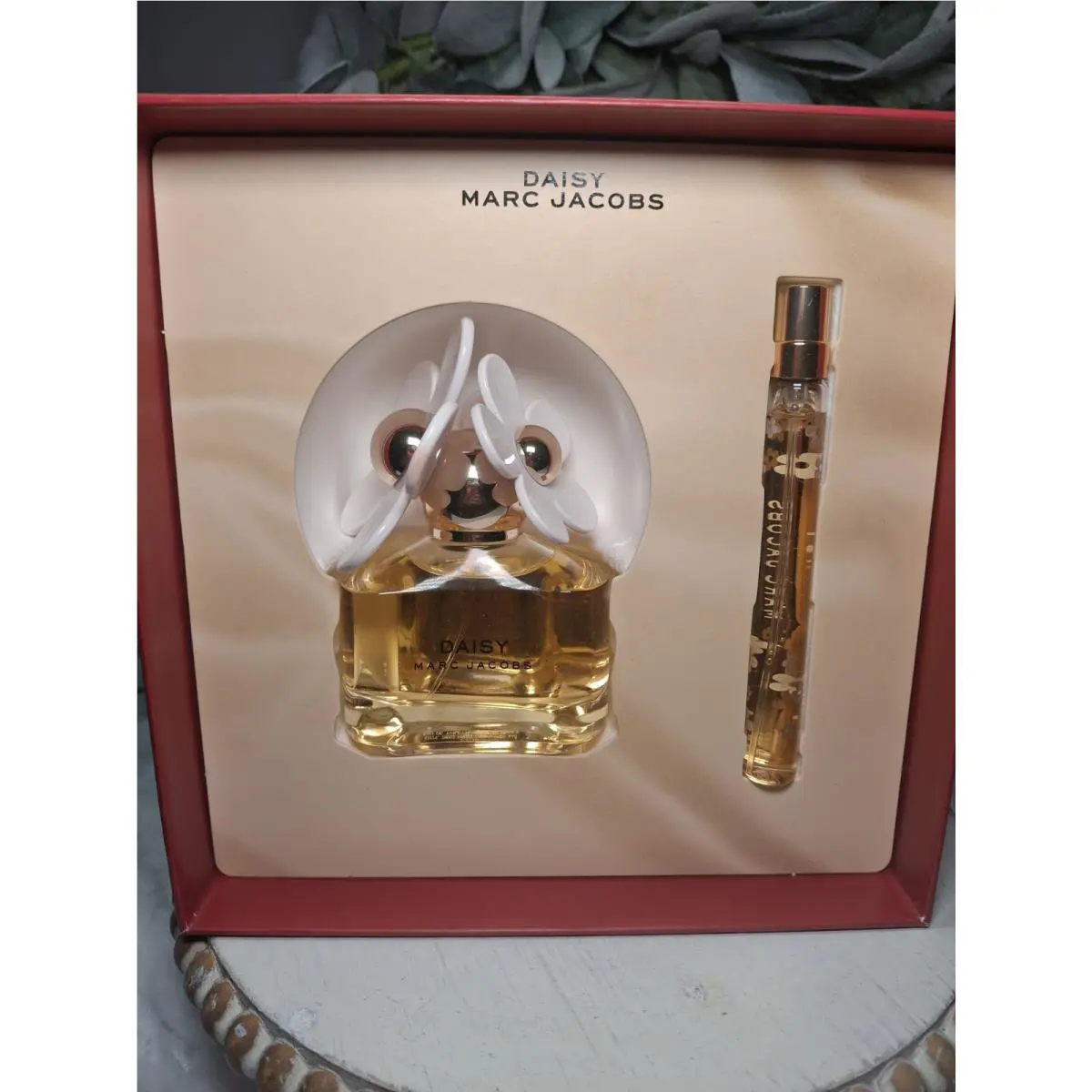 Marc Jacobs Daisy 2pc Edt Perfume Gift Set 1.6oz/50 ml .33oz/10 ml