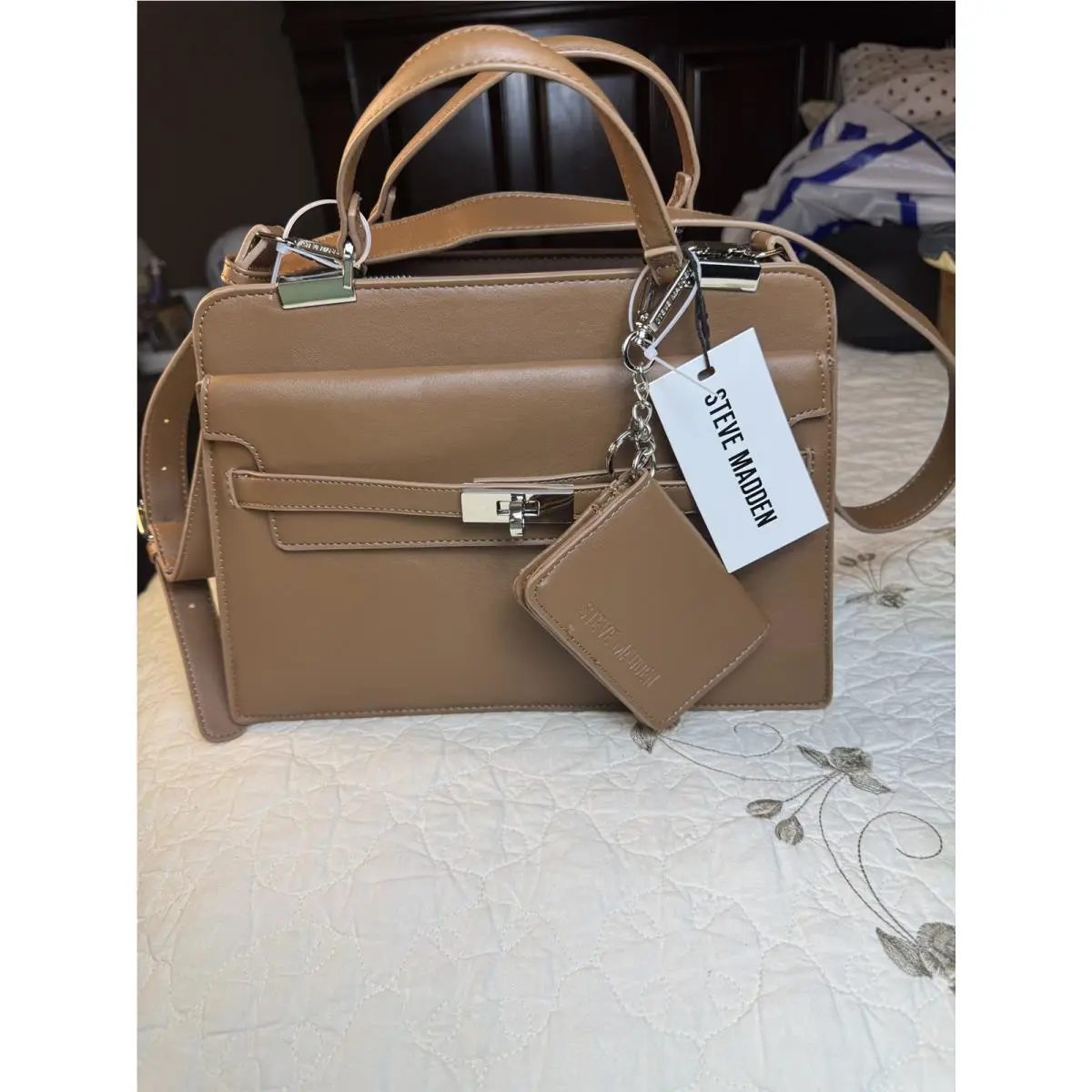 Steve Madden Nutshell Crossbody Satchel Bag Purse W/card Case Charm Zip Lock