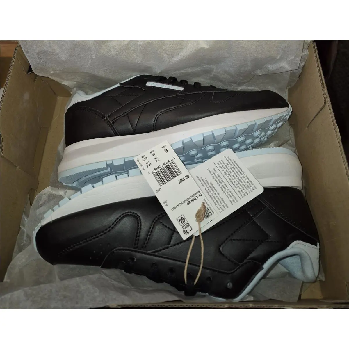 Reebok shoes - Black (UPC: 195735157997) 8
