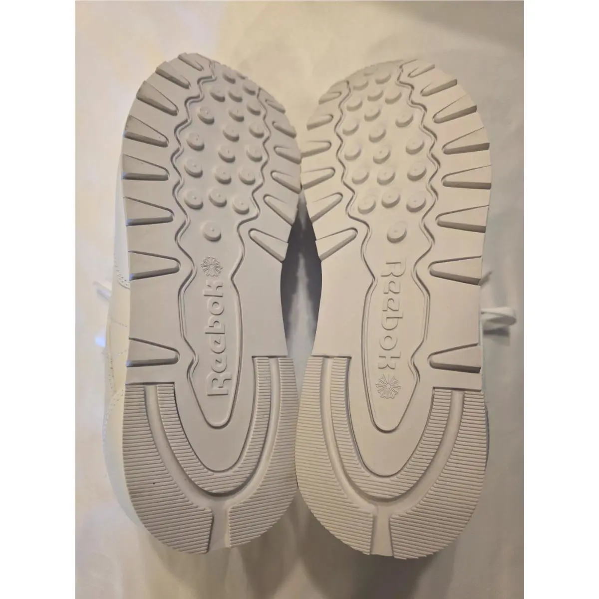 Reebok shoes - Classic Leather - Classic Leather - 100008492 - White (UPC: 195734525490) 4