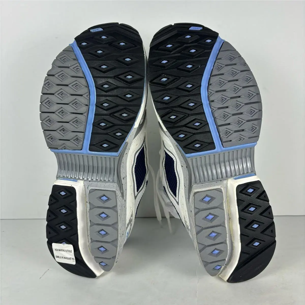 Reebok shoes - White 5
