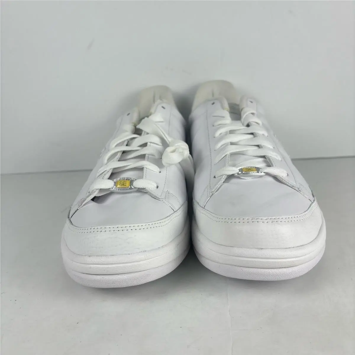 Reebok shoes - White 2