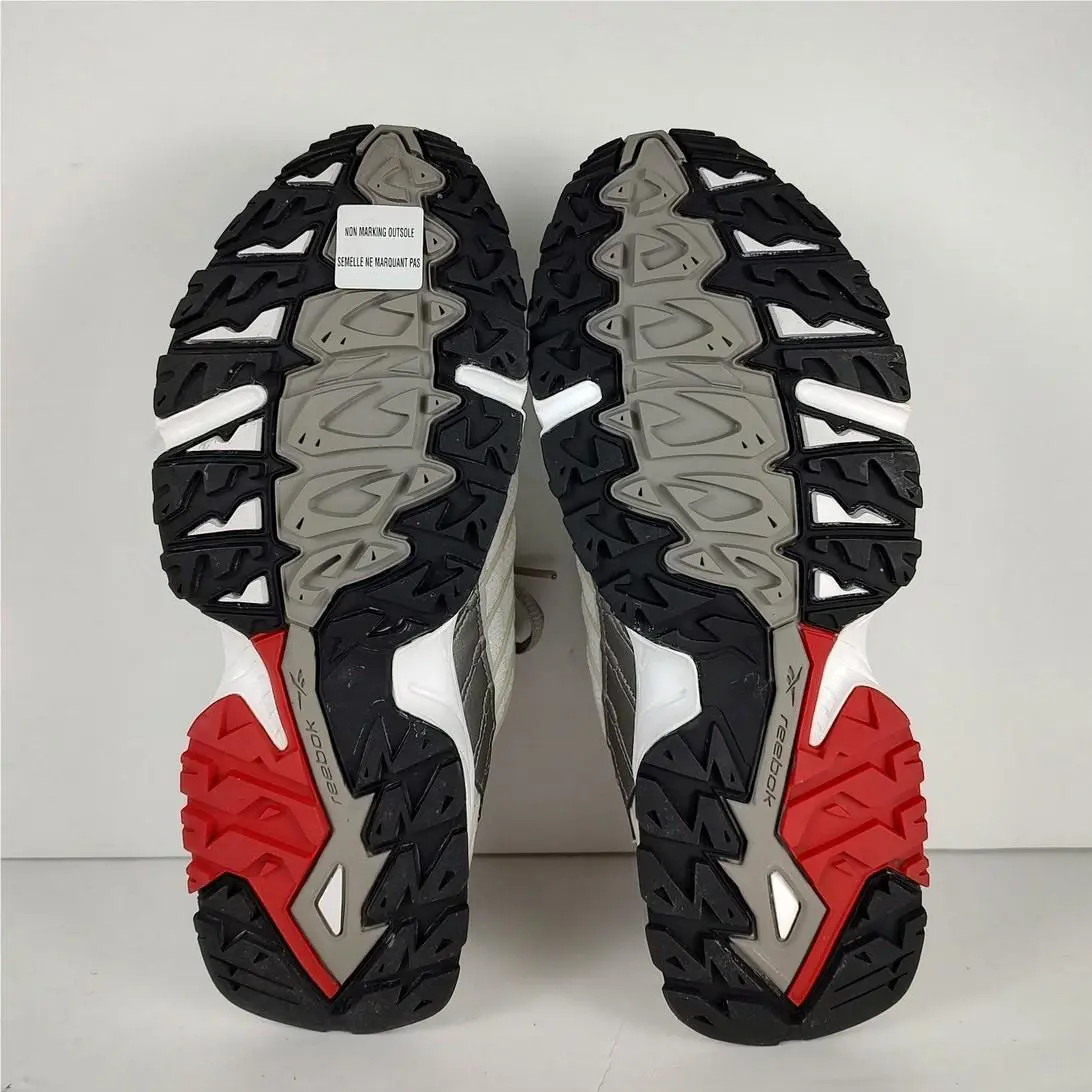 Reebok shoes - White 6