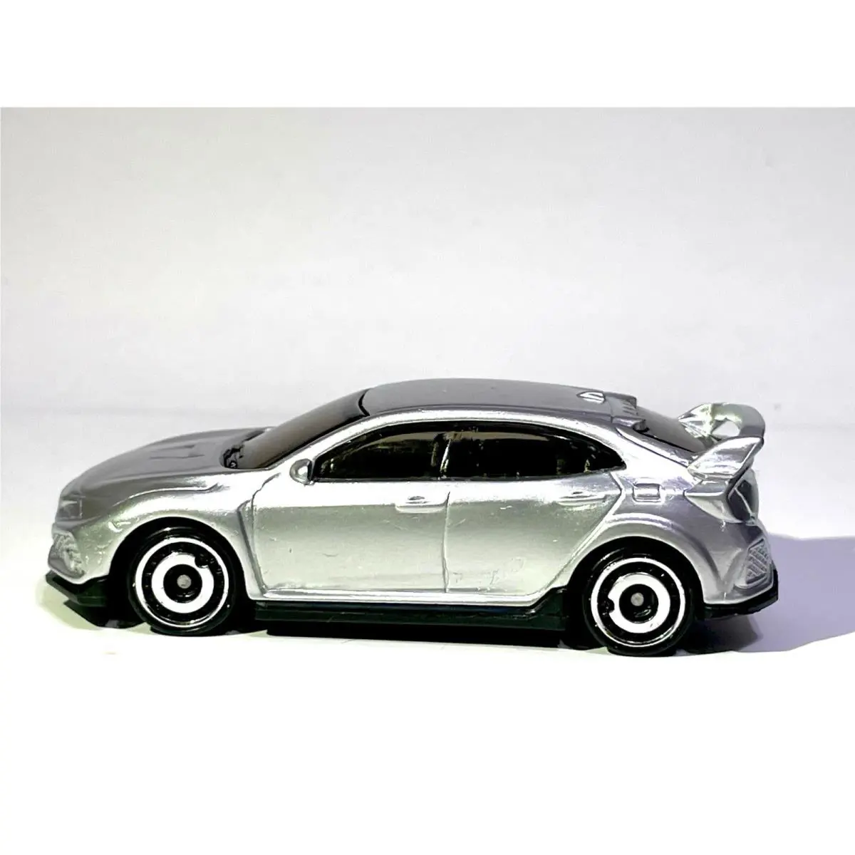Hot Wheels Custom Made Honda Civic Type R Redline Hyper Silver Diecast