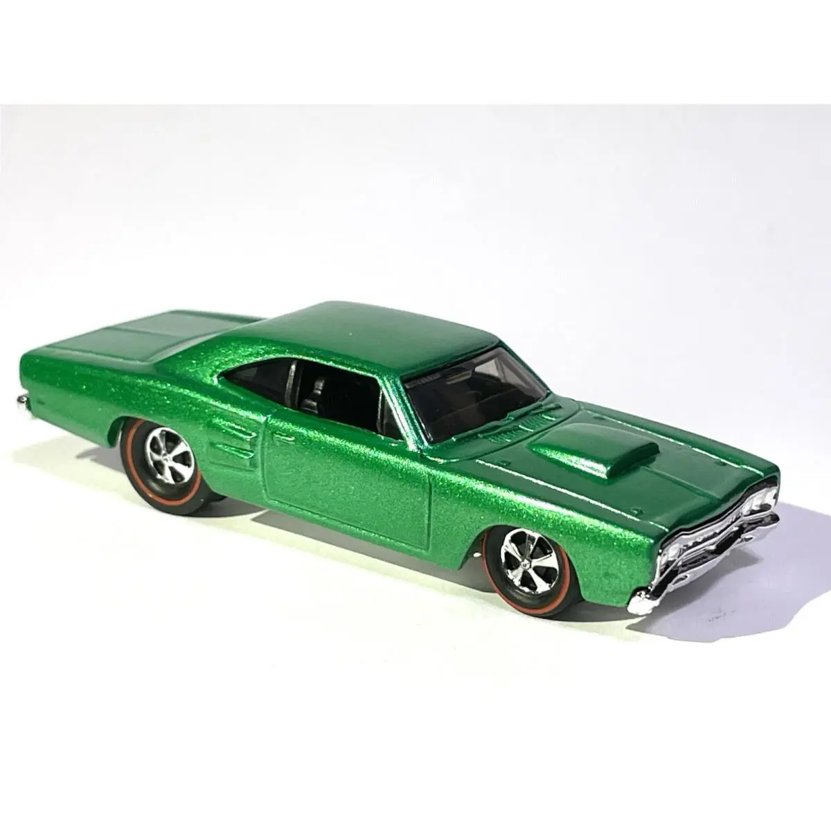 Hot Wheels Custom Redline Dodge 69 Coronet Green Muscle Mania