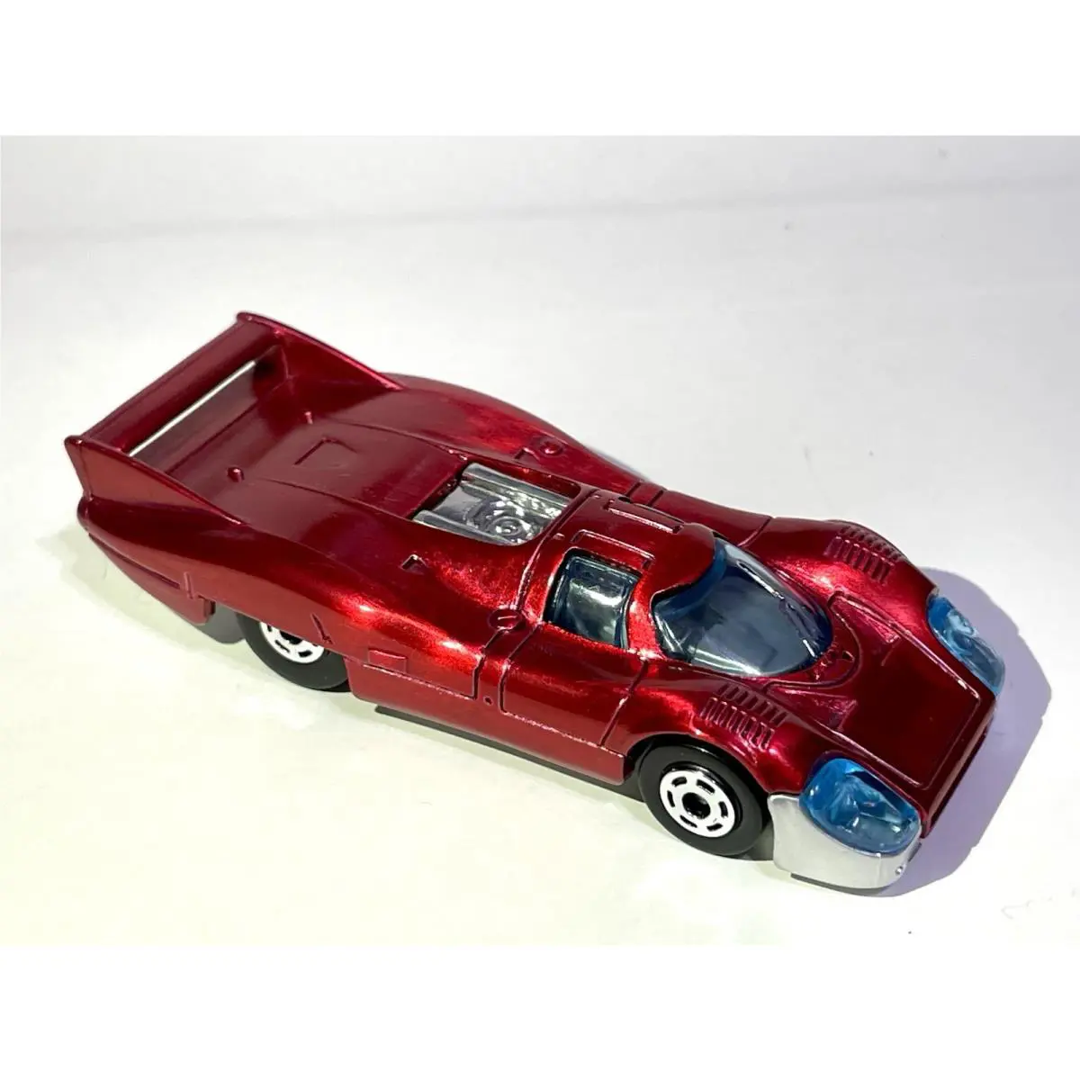 Hot Wheels Diecast The Hot Ones Porsche 917 LH Custom Made Spectraflame Red