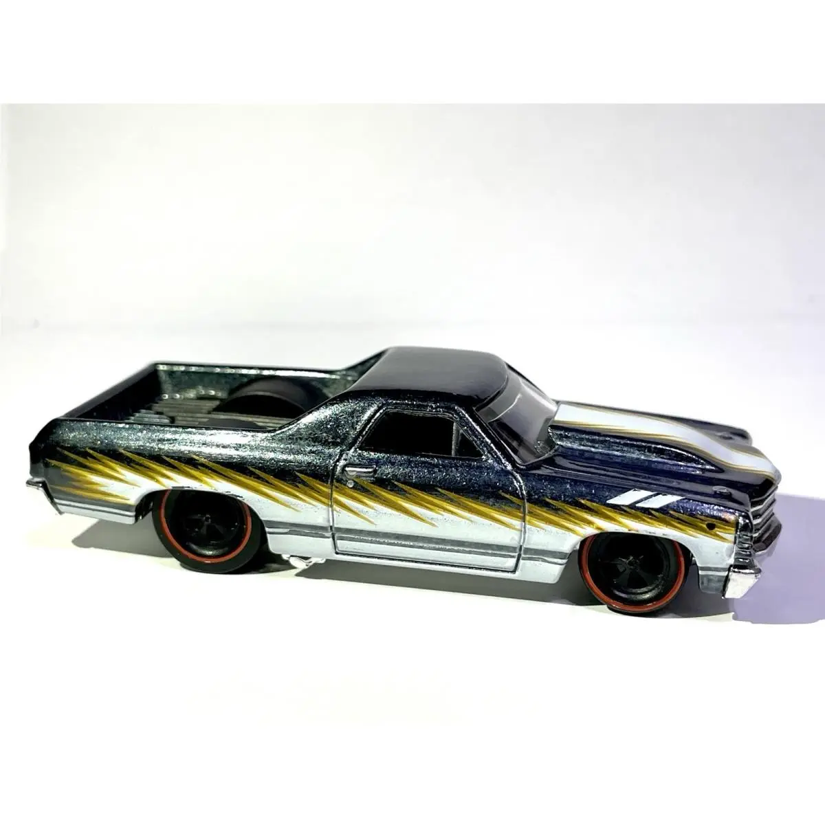 Hot Wheels Custom Made Redline Ultra Hots `71 Chevy EL Camino Diecast 1:64