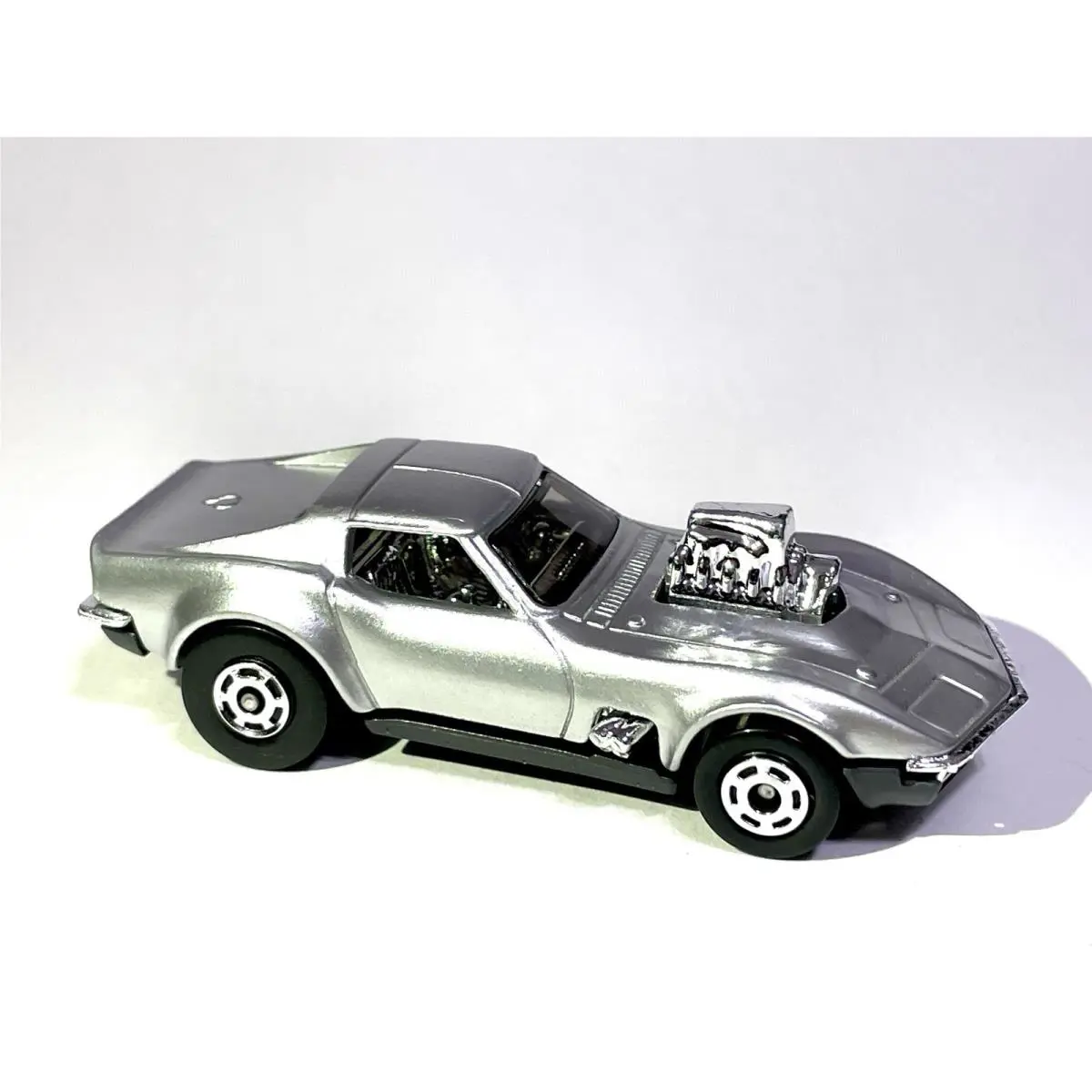 Hot Wheels Custom Made The Hot Ones Gas Monkey Silver Diecast Car