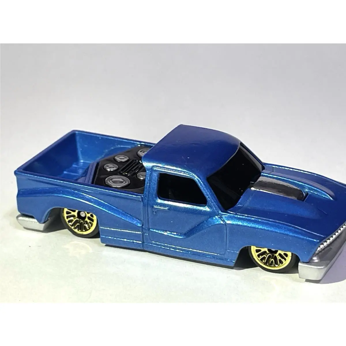 Hot Wheels Bounce`n Bass Layin` Low Custom Made Metallic Blue W/ Gold Wheels