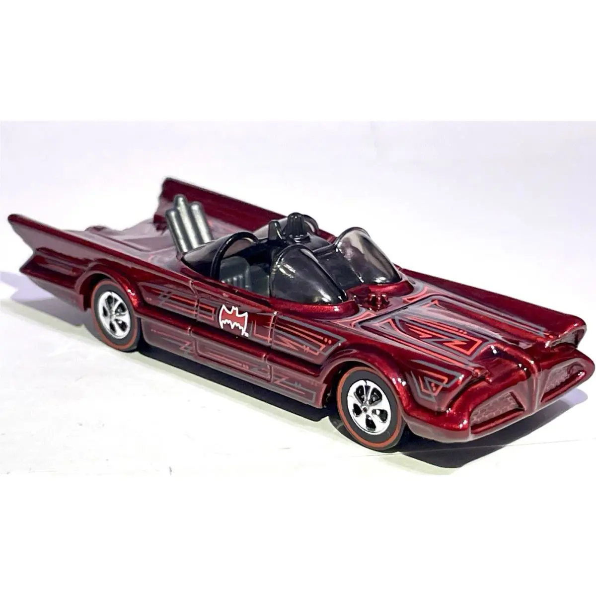 Custom Made Batmobile DC Comics W/ Redline Wheels Diecast 1:64