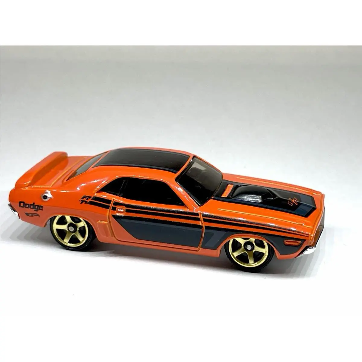 Custom Made Hot Wheels - `71 Dodge Orange Challenger W/ Gold Wheels