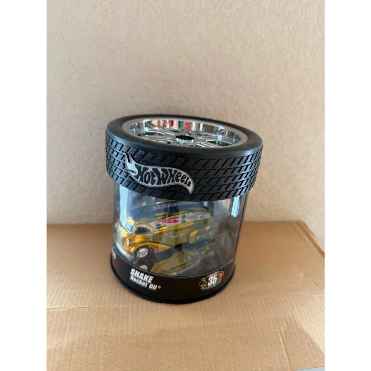 Hot Wheels 2005 35th Anniversary Custom Car Show Snake Rocket Oil N6