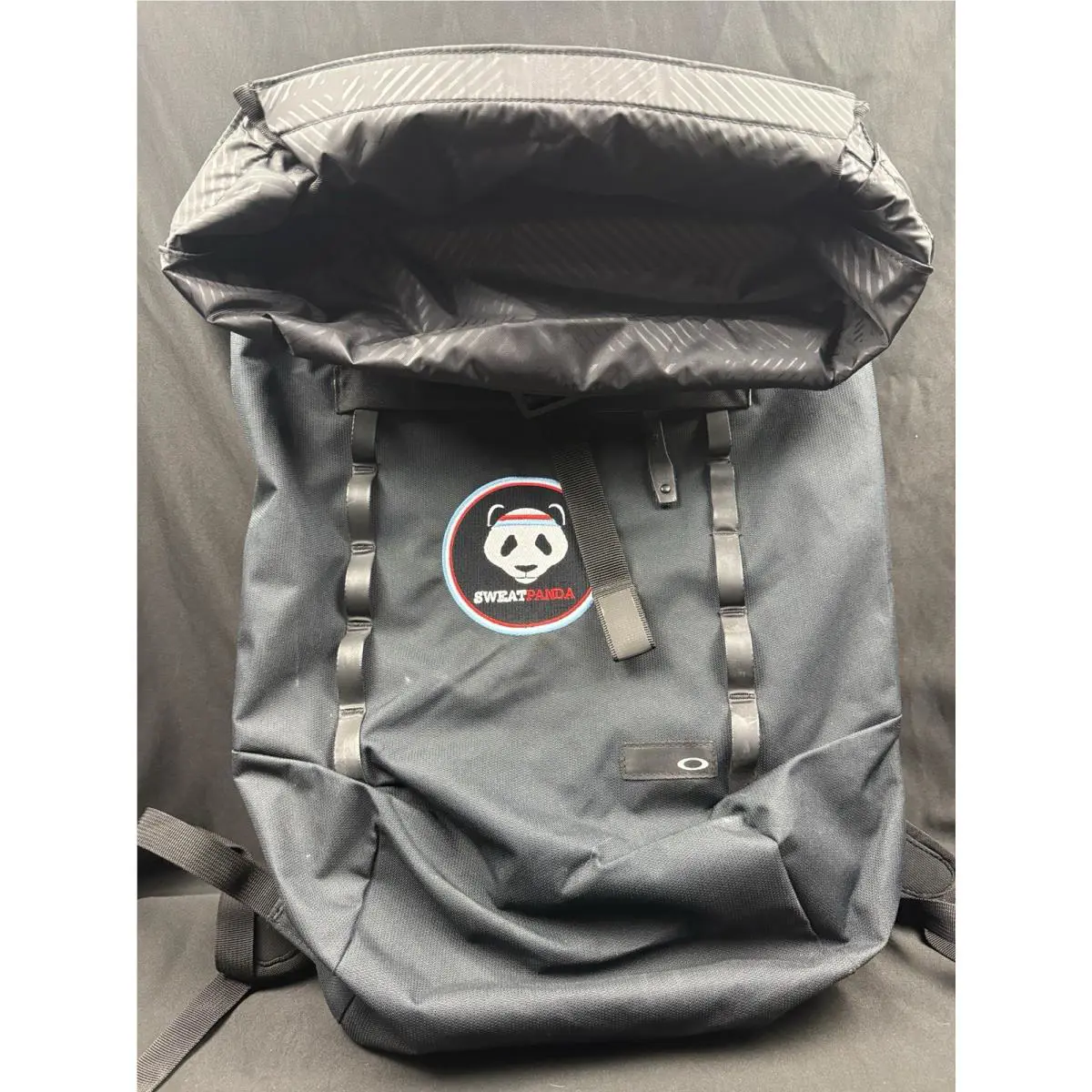 Oakley 23L Voyage Roll-up Performance Coated Back Pack Jet Black