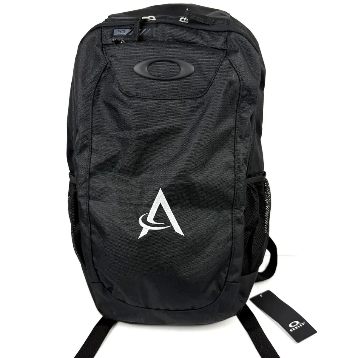 Crestible Enduro 22L Backpack Blackout Black Canvas A Logo Rfid by Oakley