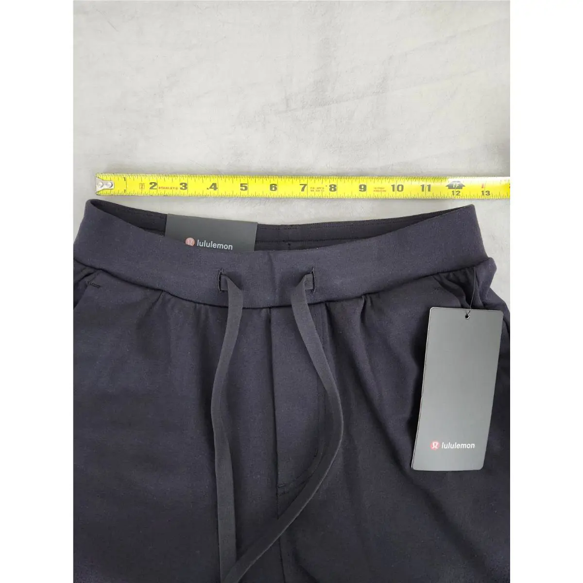 Lululemon clothing - Black 4
