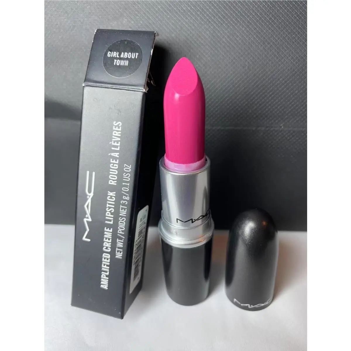 Mac Girl About Town Amplified Lipstick Made in 2014 No Vanilla Smell Read