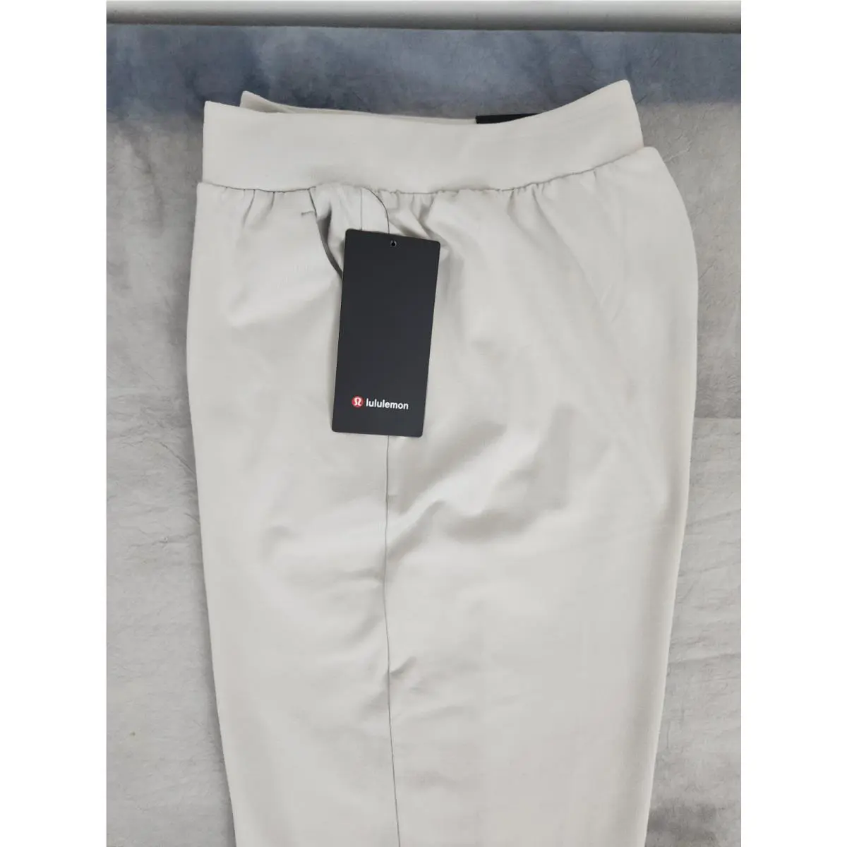 Lululemon clothing - Dove Grey 4