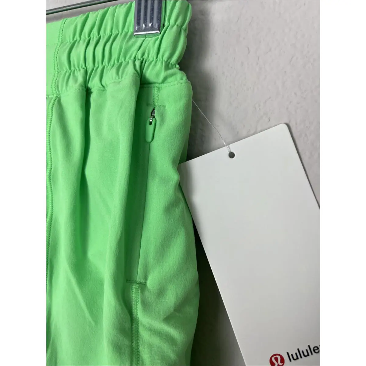 Lululemon clothing - NA - Pistachio Green 9