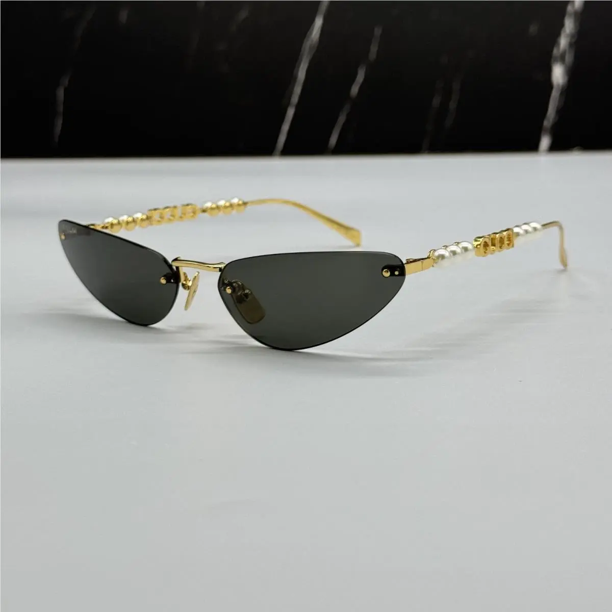 Gucci Sunglasses Gold Women Cat Eye Eyewear Gucci GG1920S 001