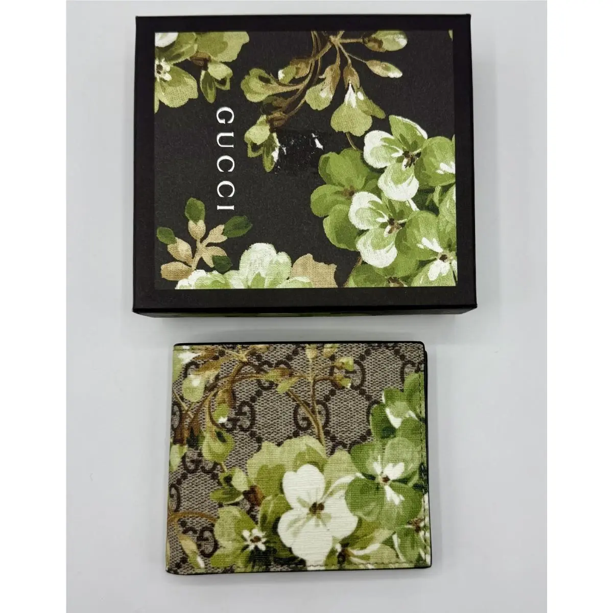 Gucci Men`s GG Green and Brown Floral Coated Canvas Wallet 408666 8966
