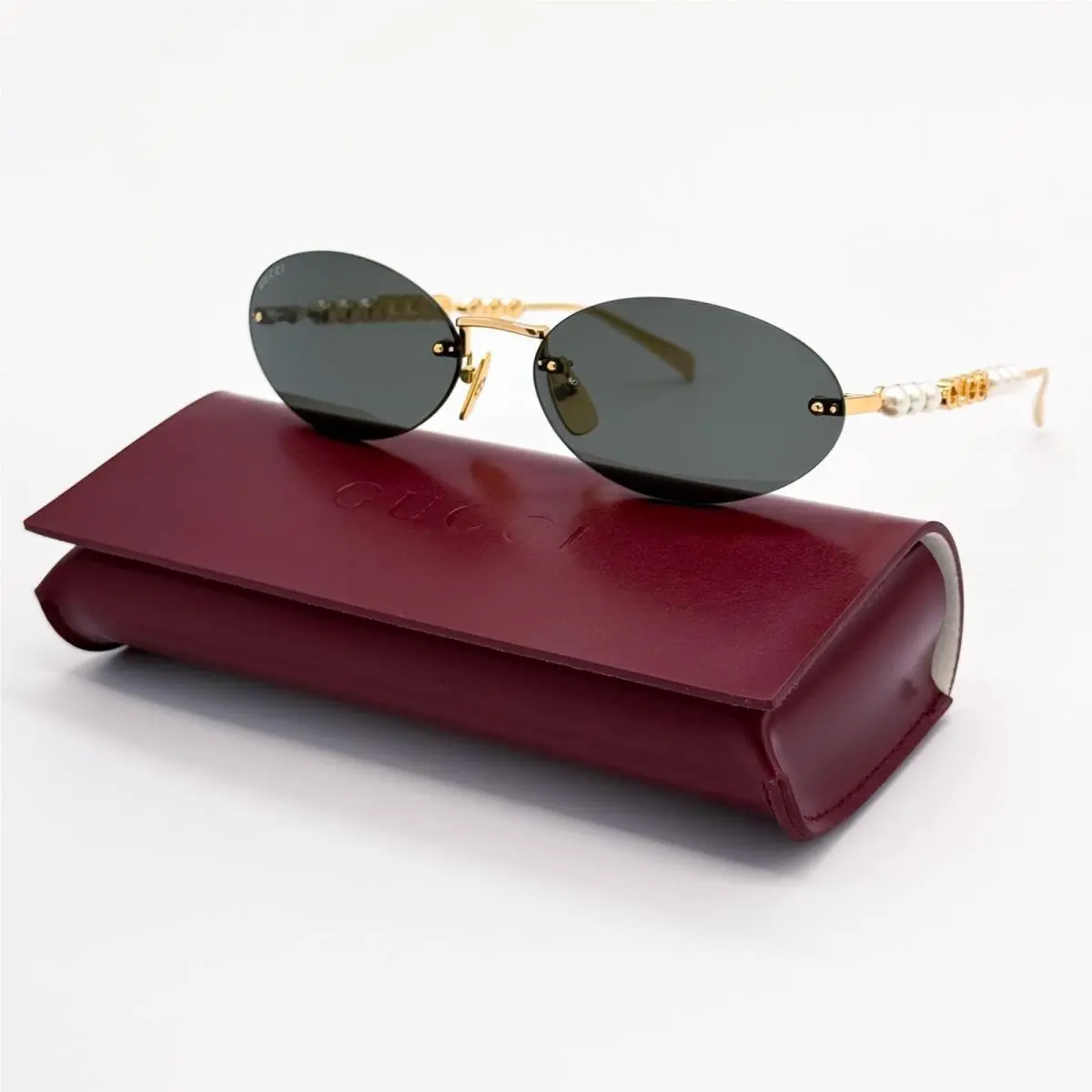 Gucci Sunglasses Gold Women Oval Eyewear Gucci GG1922S 001