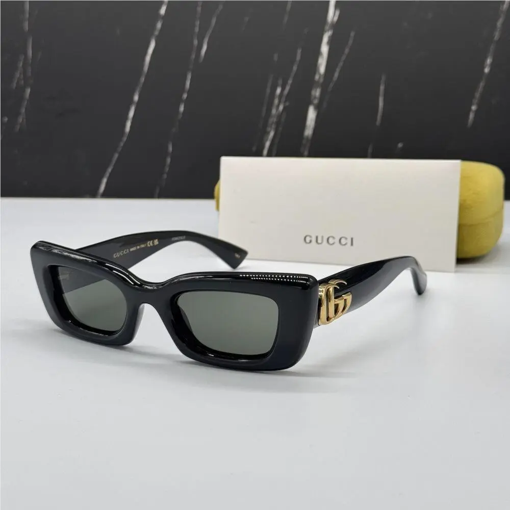 GG1827S 001  Shiny Black Women  Sunglasses by Gucci