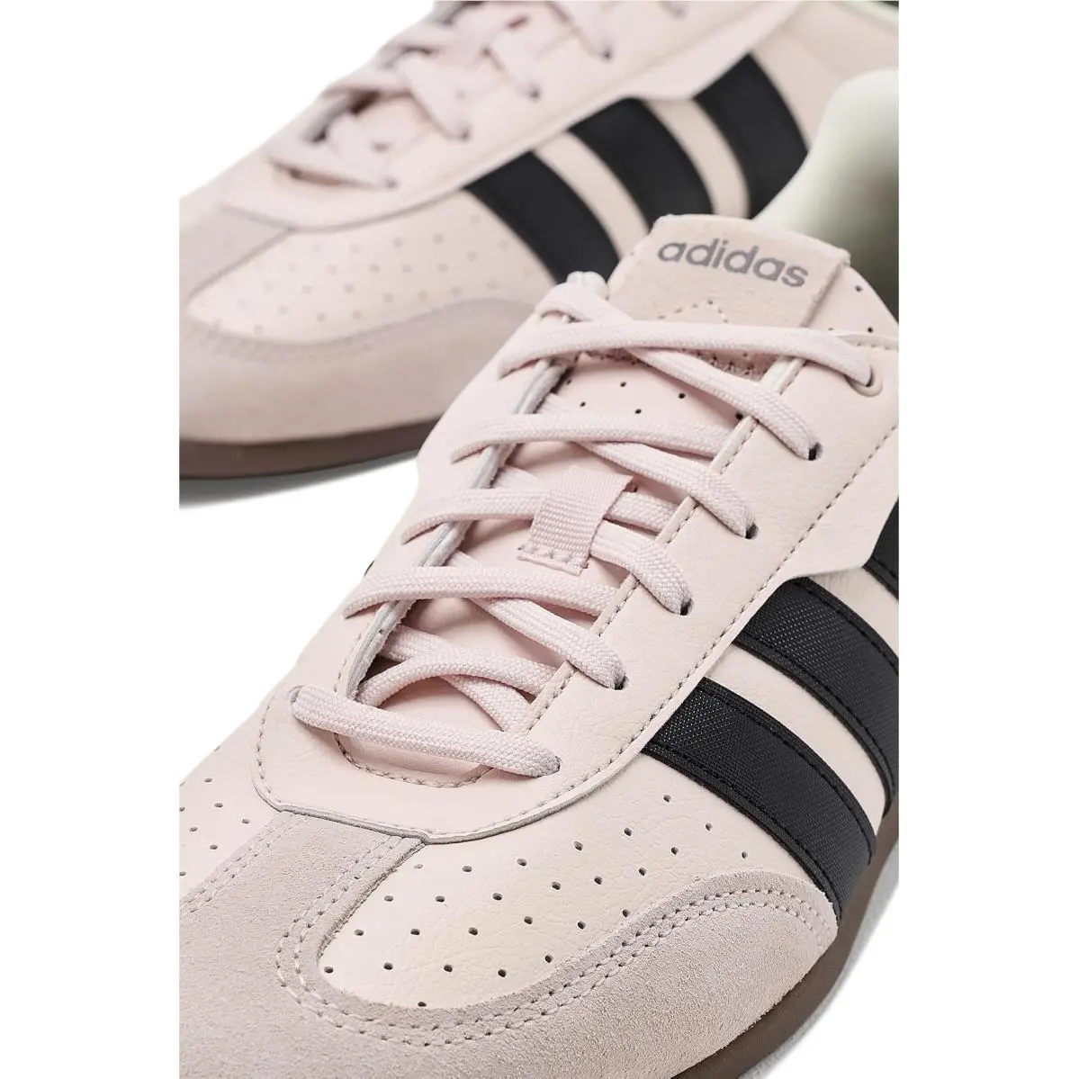 Adidas shoes - Cyber Metallic/Off White/Wonder Alumina 25