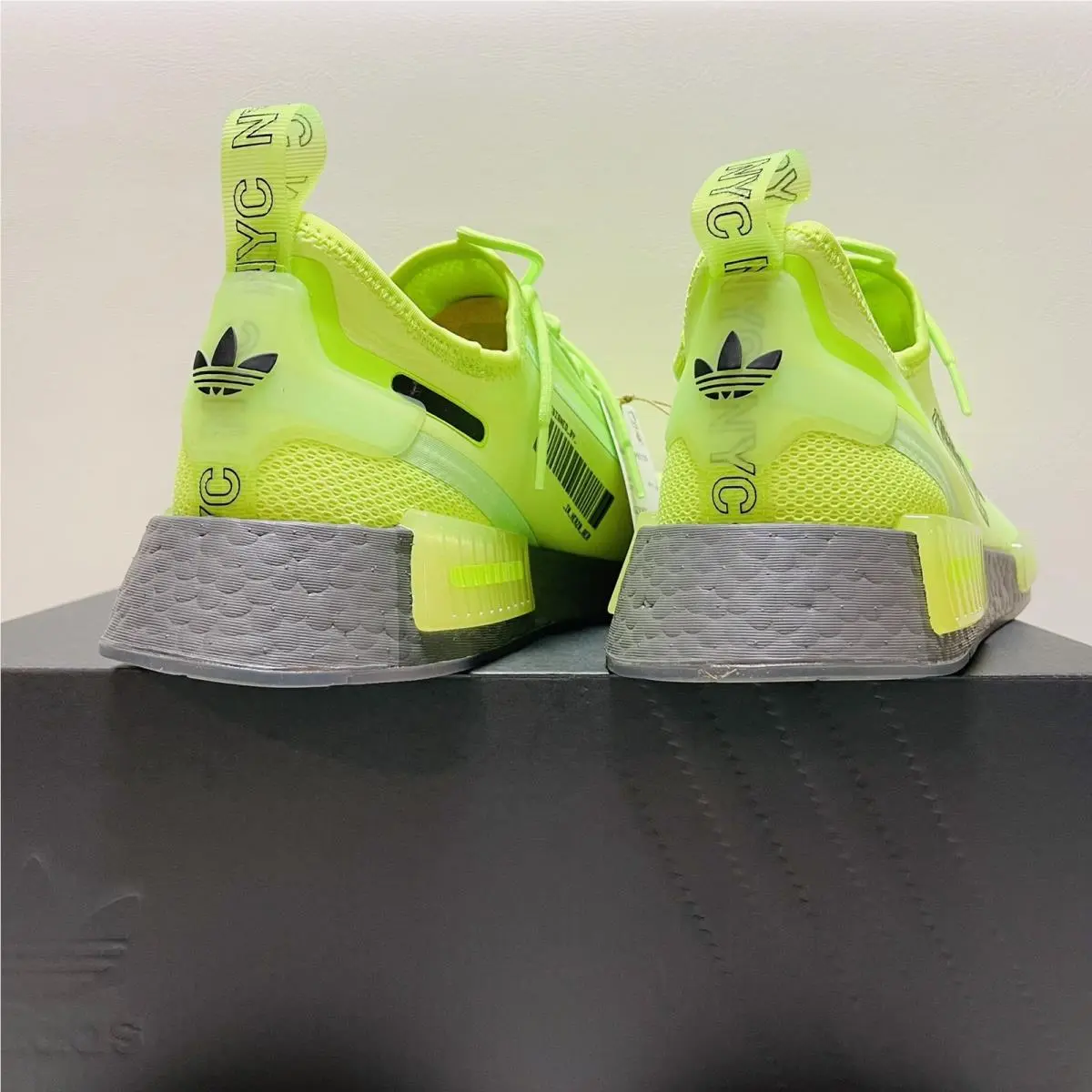 Adidas shoes - adidas NMD R1 - NMD - GZ9263 - Signal Green / Grey Six / Grey Four 19